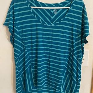 A.N.A two-toned tshirt